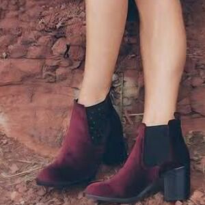 MUSSE & CLOUD BOOTIES